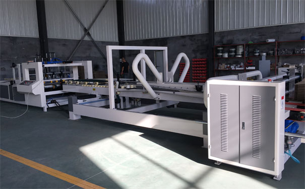 全自動粘箱機(jī)